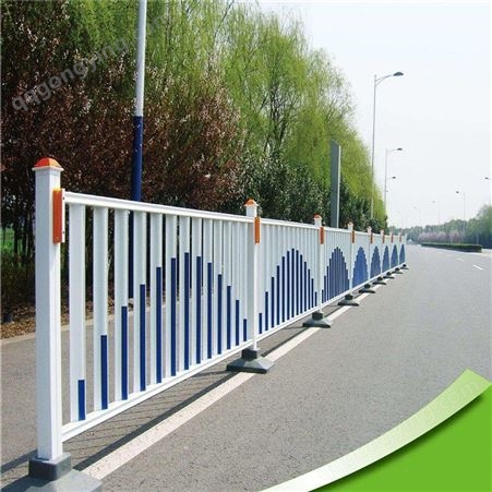 双面焊接防护栏杆道路护栏网 高架桥交通设施市政隔离围栏网